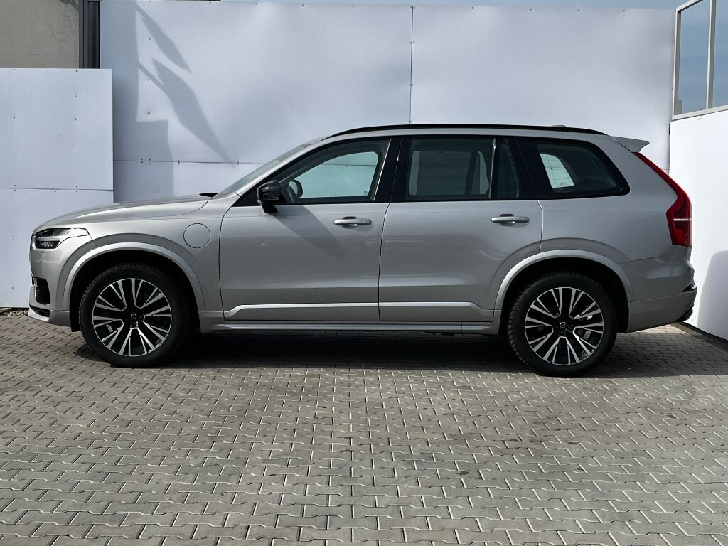 Volvo XC90 SUV / Terénní 2,0 l 335 kw