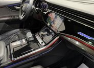 Audi SQ7 SUV / Terénní 4,0 l 373 kw