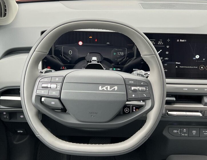 KIA EV3 SUV / Terénní 0,0 150 kw