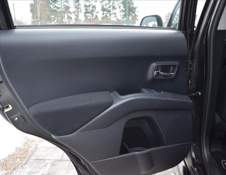 Citroën C-Crosser 28