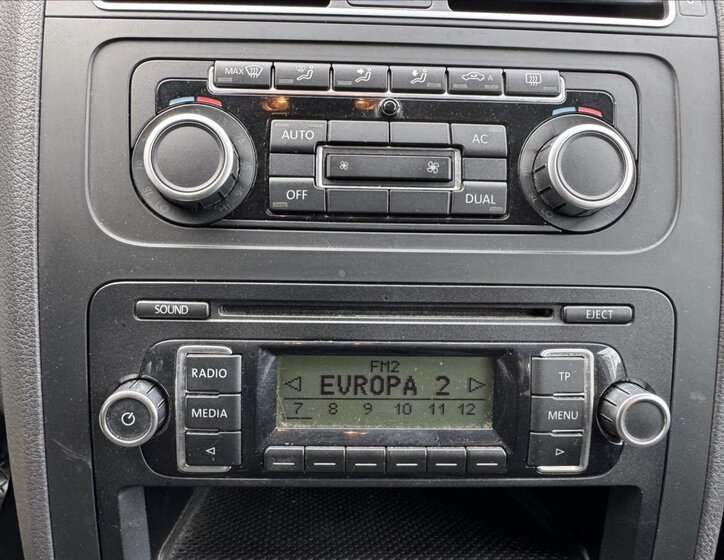 Volkswagen Touran MPV 1,6 l 77 kw