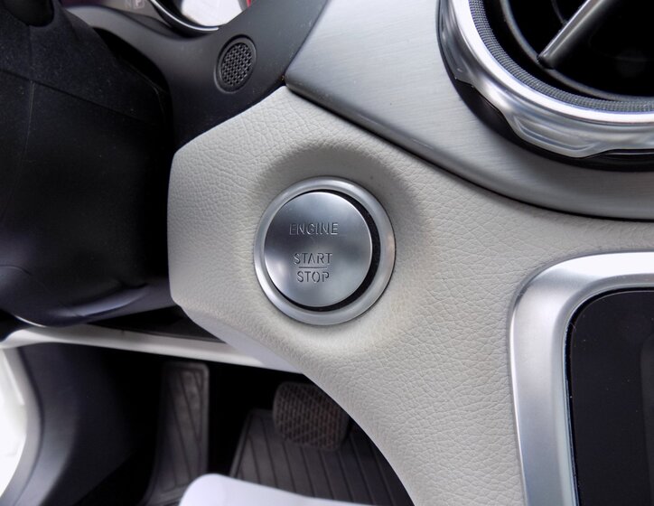 Mercedes-Benz GLA 28