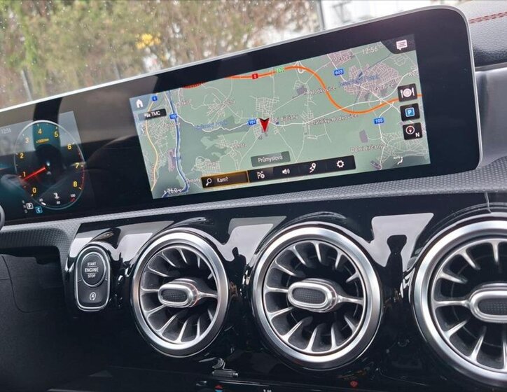 Mercedes-Benz CLA Kupé 1,3 l 120 kw