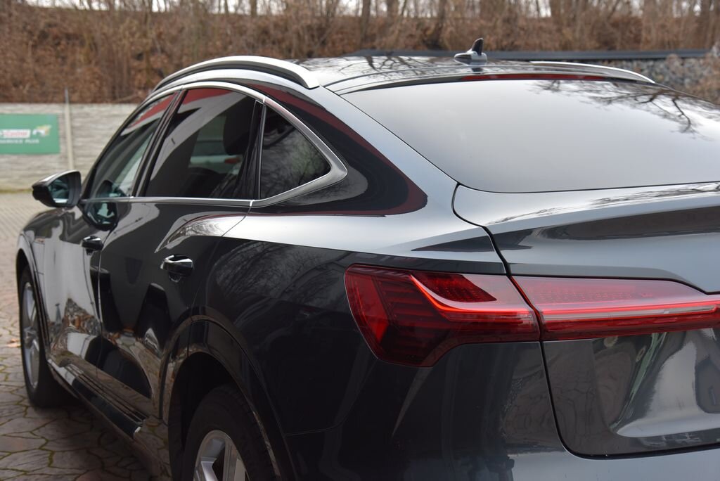 Audi e-tron SUV 0,0 300 kw