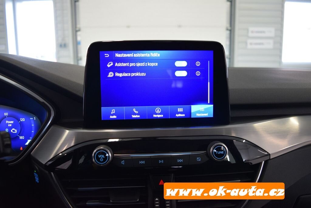 Ford Kuga SUV / Terénní 2,5 l 112 kw