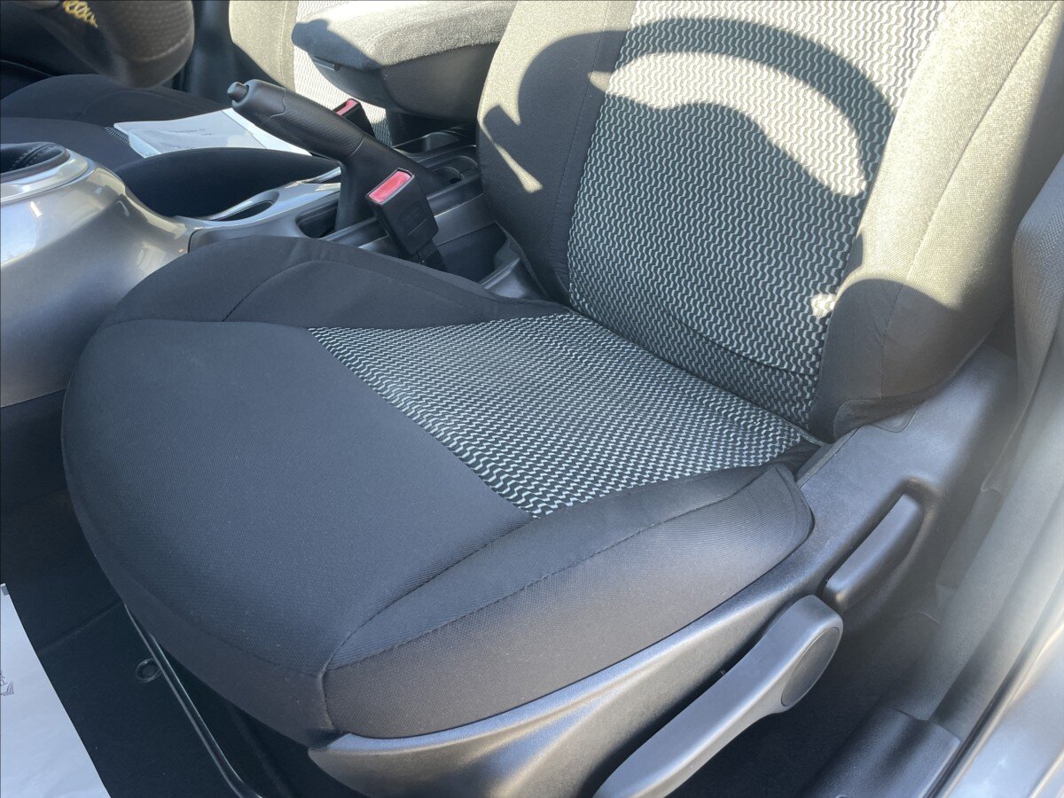 Nissan Juke SUV / Terénní 1,2 l 85 kw