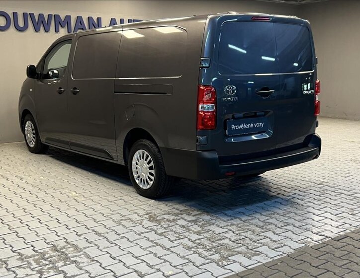 Toyota ProAce 14