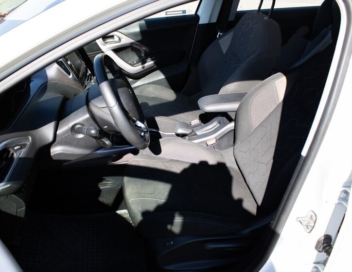 Peugeot 2008 SUV / Terénní 1,2 l 60 kw