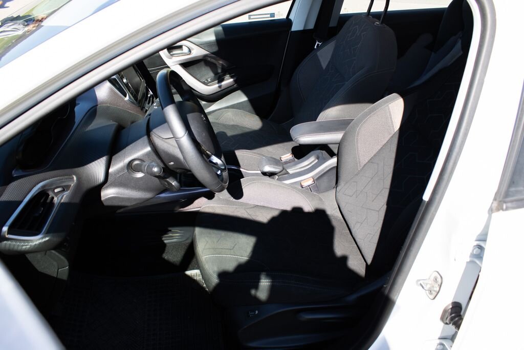 Peugeot 2008 SUV / Terénní 1,2 l 60 kw