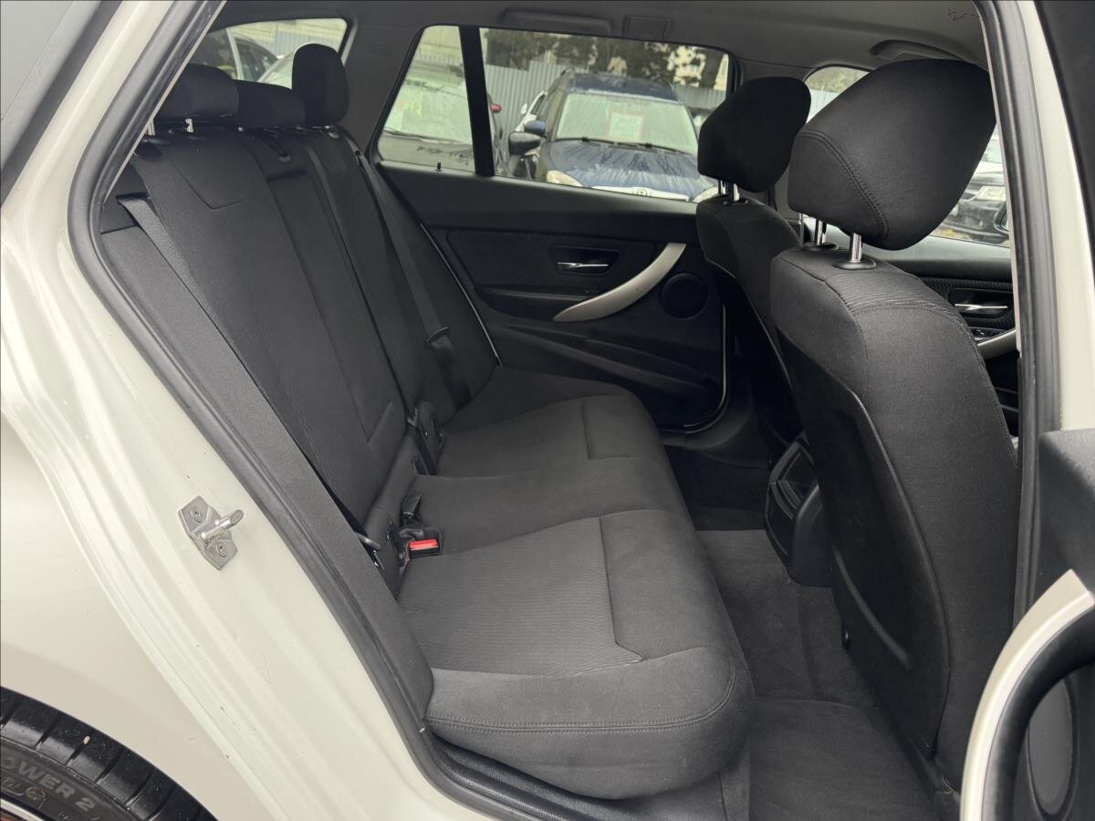 BMW Řada 3 Kombi 2,0 l 105 kw