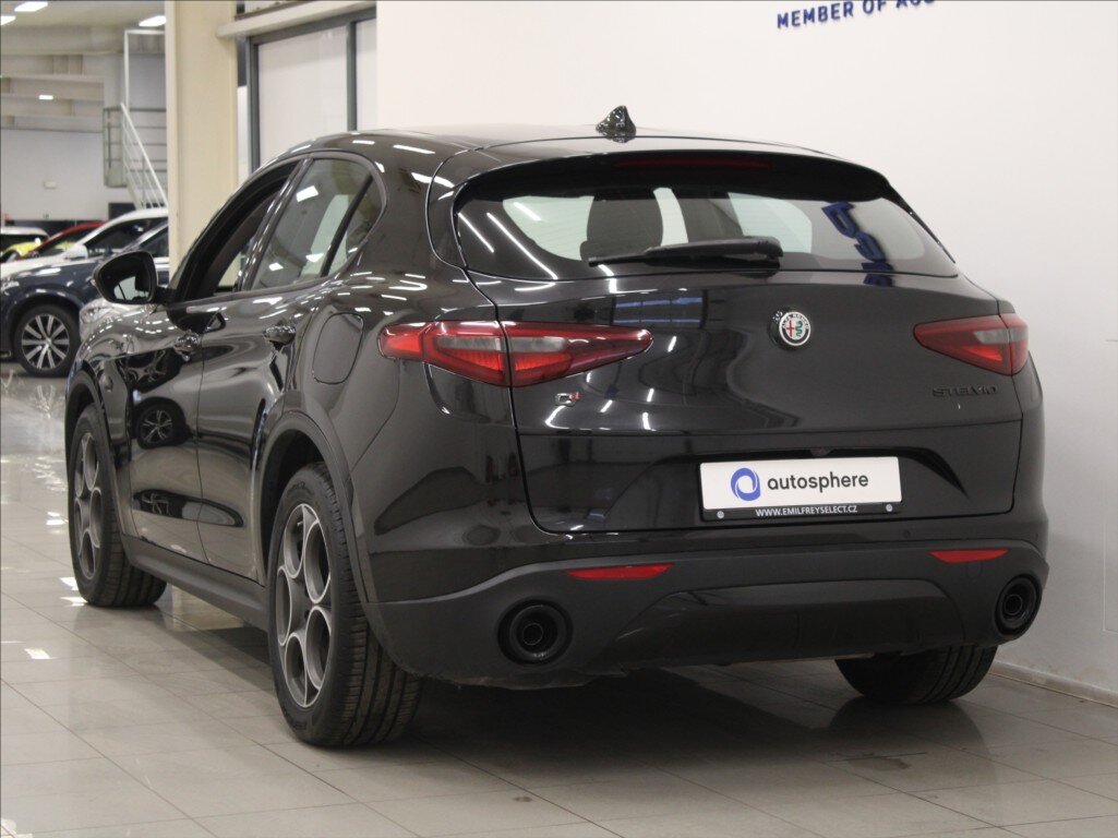 Alfa Romeo Stelvio SUV / Terénní 2,1 l 140 kw