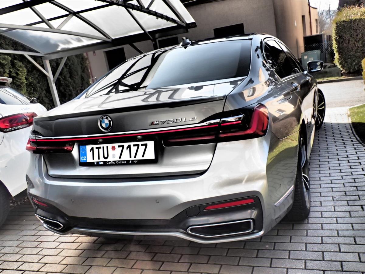 BMW Řada 7 Sedan / Limuzína 3,0 l 294 kw
