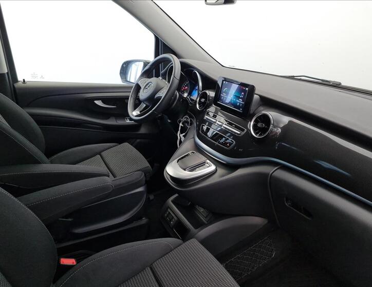 Mercedes-Benz Třídy V 11