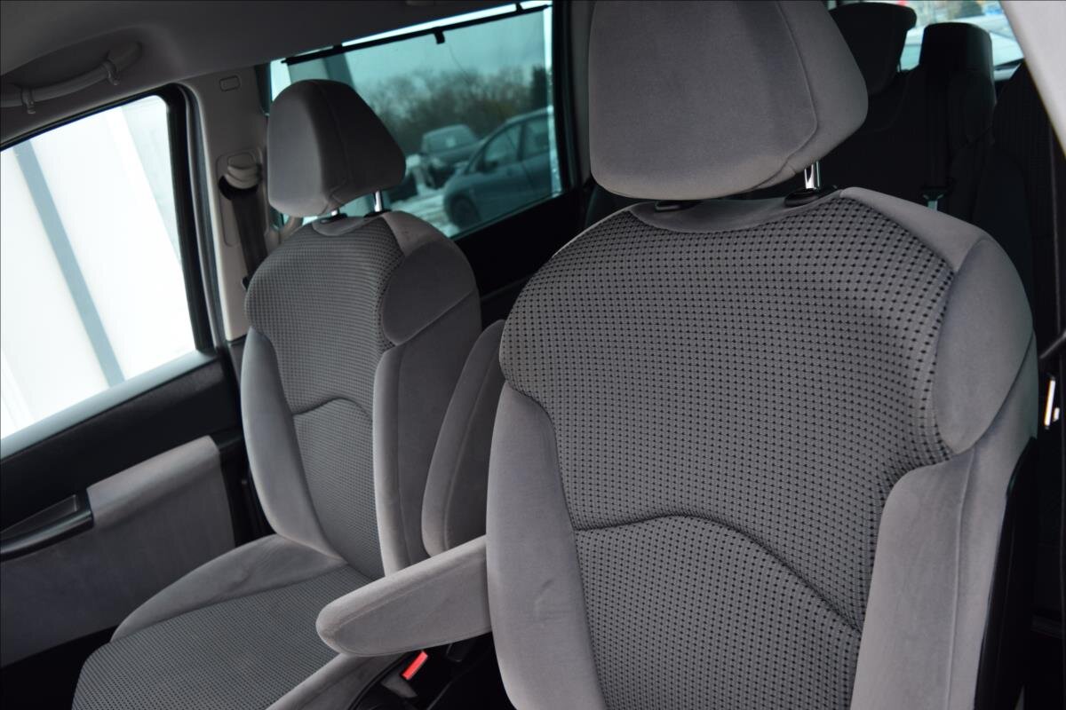 Peugeot 807 MPV 2,0 l 100 kw