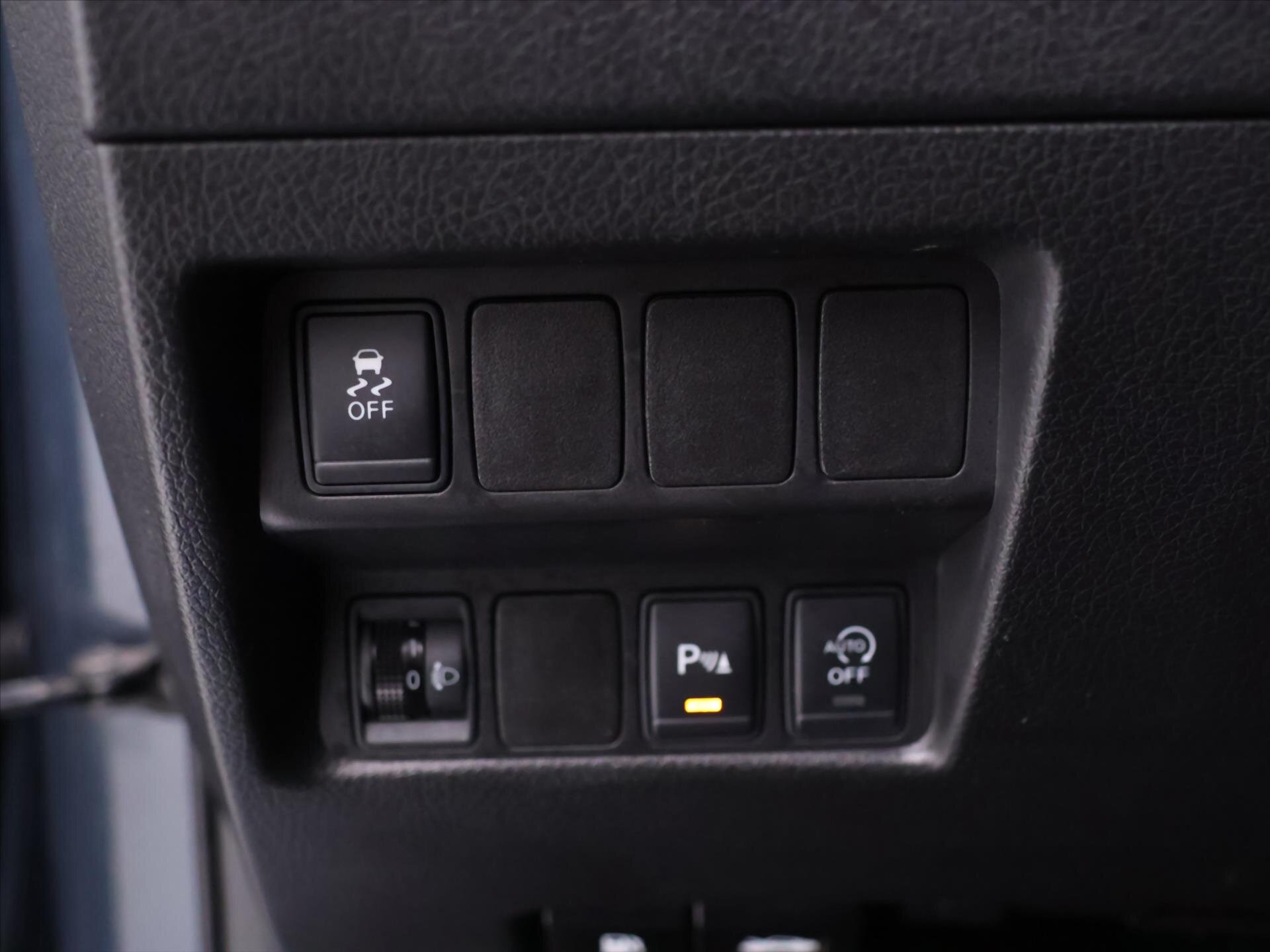 Nissan X-Trail SUV / Terénní 1,6 l 96 kw