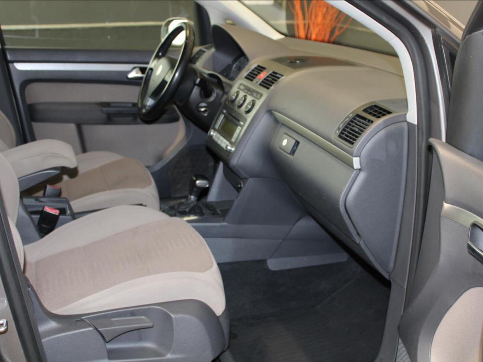 Volkswagen Touran 22