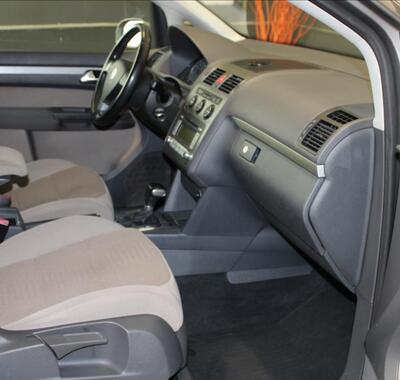 Volkswagen Touran 22