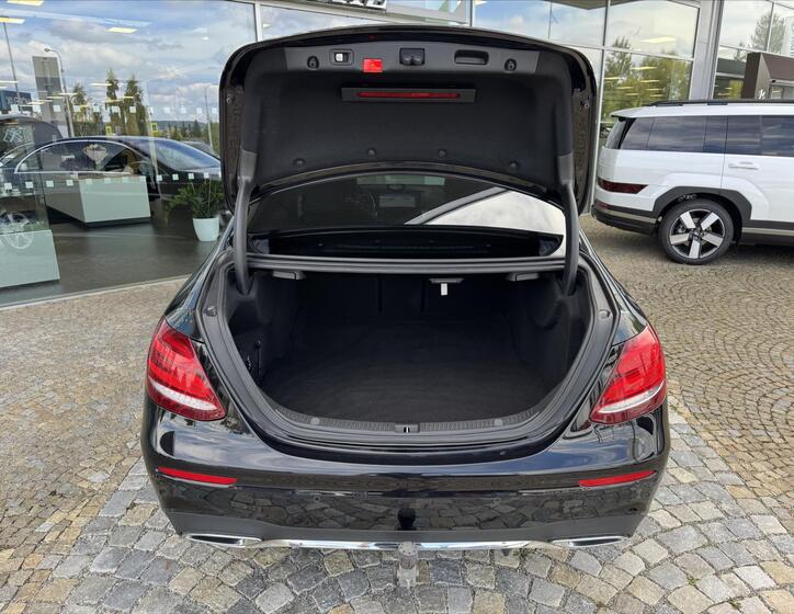 Mercedes-Benz Třídy E 26