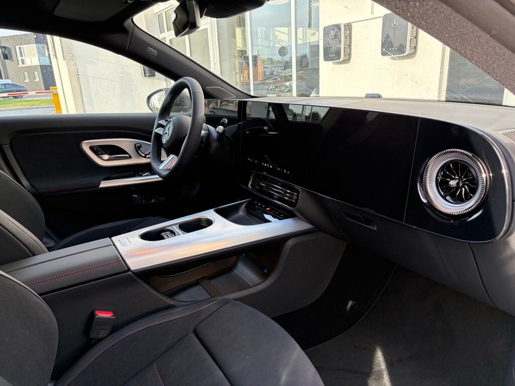 Mercedes-Benz CLA Kombi 0,0 260 kw