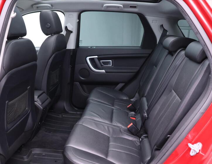 Land Rover Discovery 16