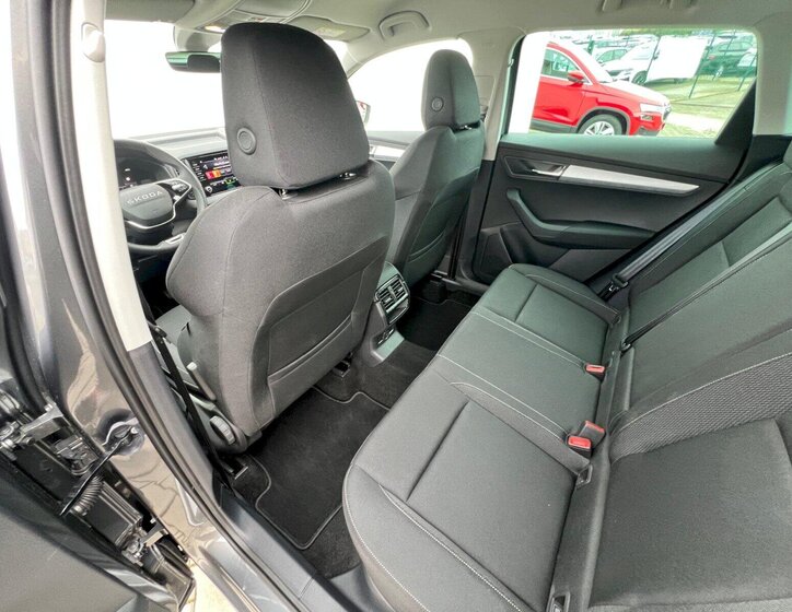 Škoda Karoq Hatchback 1,5 l 110 kw