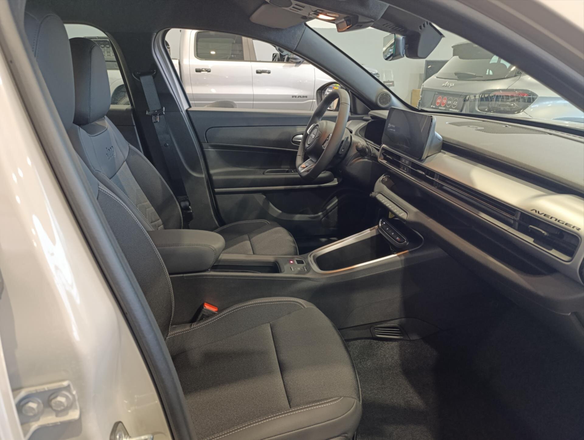 Jeep Avenger SUV 1,2 l 81 kw