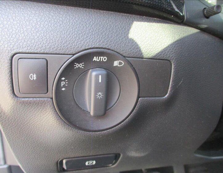 Mercedes-Benz Třídy B Kombi 1,5 l 80 kw