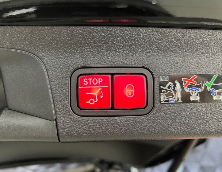 Mercedes-Benz GLS SUV / Terénní 3,0 l 270 kw