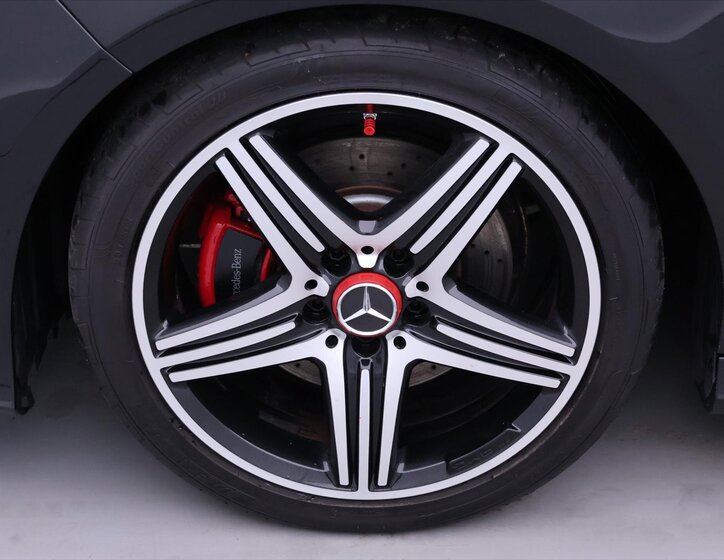 Mercedes-Benz CLA Kombi 2,0 l 155 kw