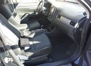 Mitsubishi Outlander 32