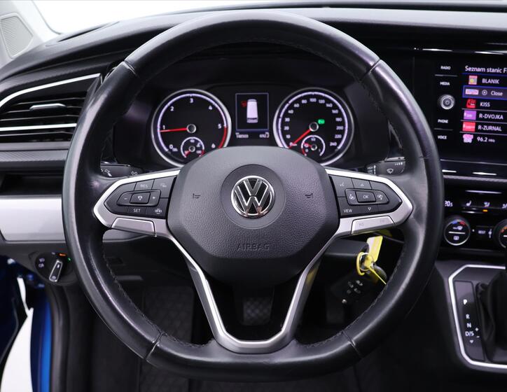 Volkswagen Multivan 22