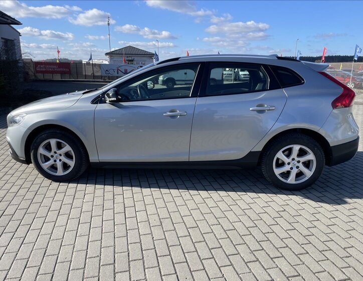 Volvo V40 Hatchback 2,0 l 140 kw
