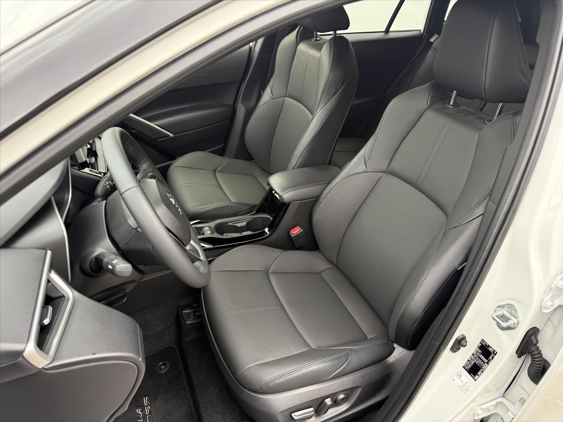 Toyota Corolla Cross SUV / Terénní 2,0 l 112 kw