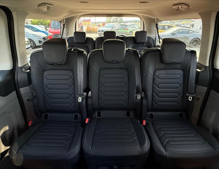 Ford Tourneo Custom Kombi 2,0 l 125 kw