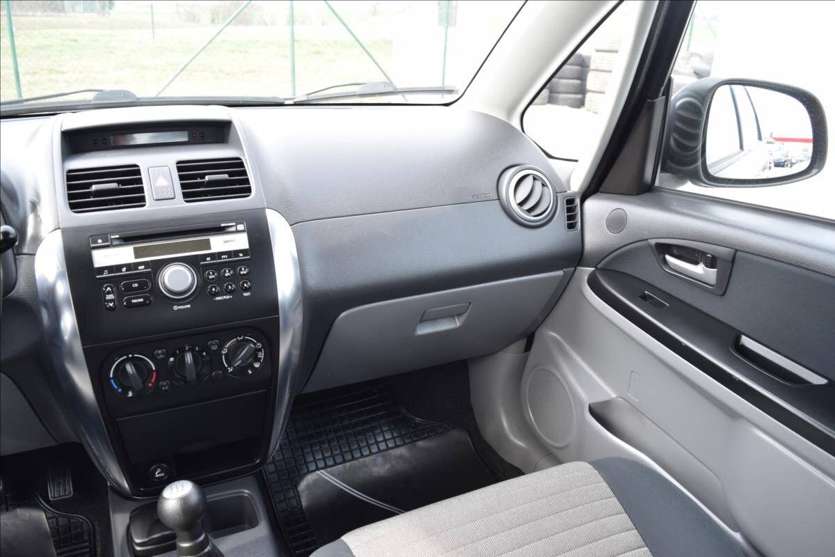 Suzuki SX4 Hatchback 1,6 l 79 kw