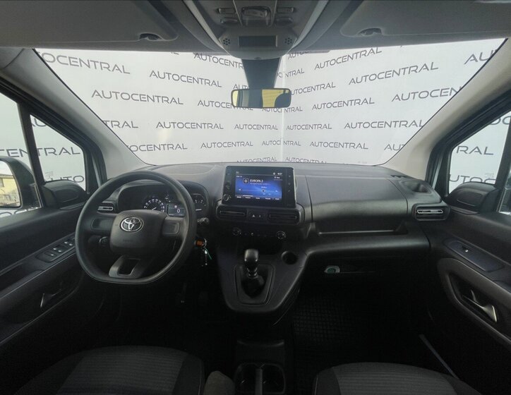 Toyota ProAce City Verso MPV 1,2 l 81 kw
