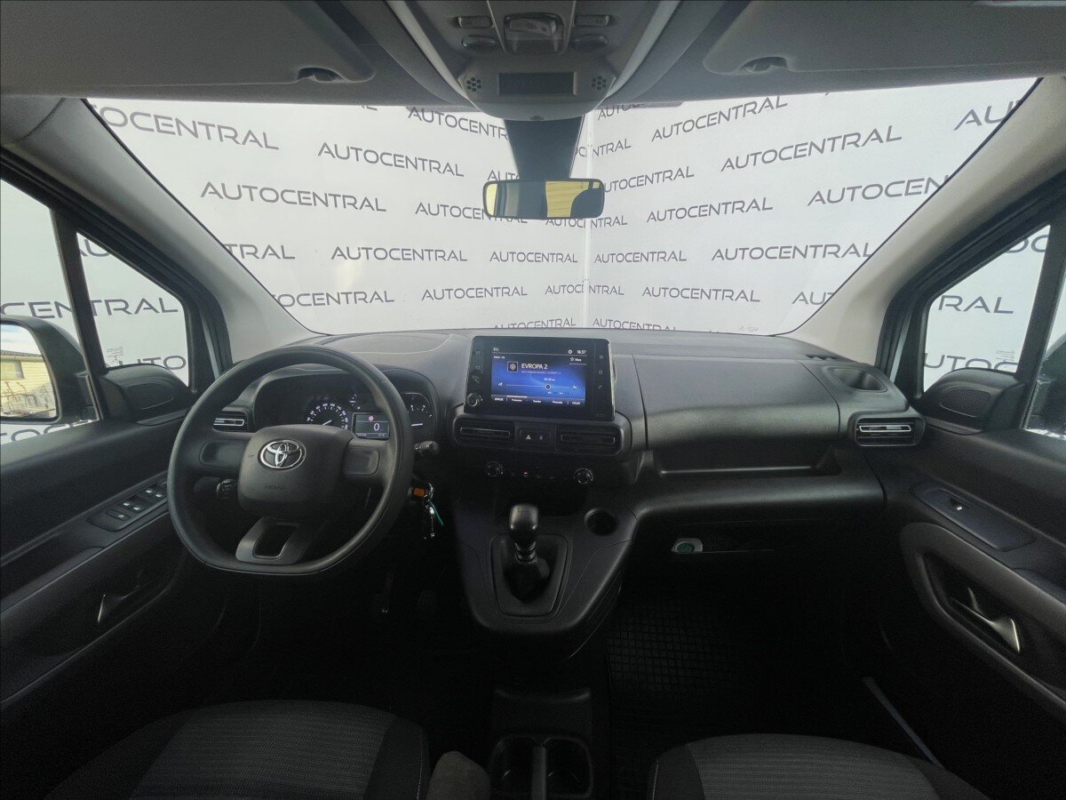 Toyota ProAce City Verso MPV 1,2 l 81 kw
