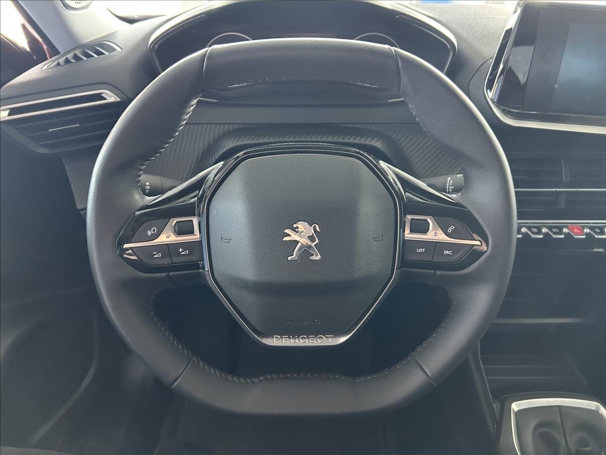 Peugeot 2008 SUV / Terénní 1,2 l 74 kw
