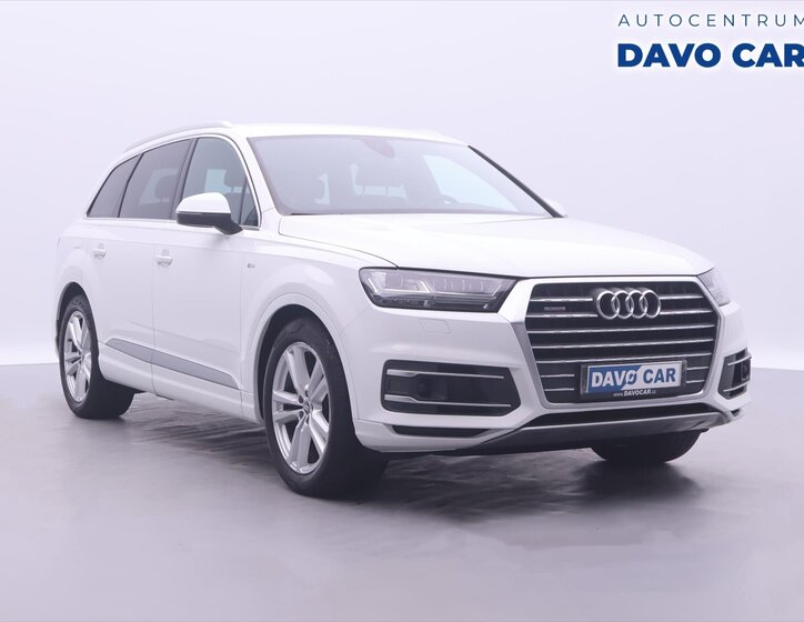 Audi Q7 1