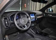 Volvo XC40 SUV / Terénní 2,0 l 145 kw