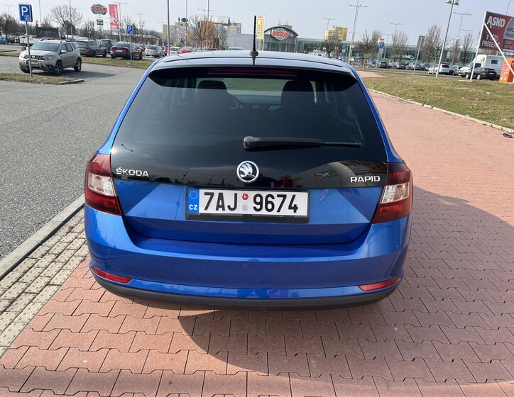 Škoda Rapid Hatchback 999,0 70 kw
