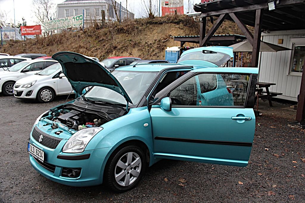 Suzuki Swift Hatchback 1,3 l 67 kw