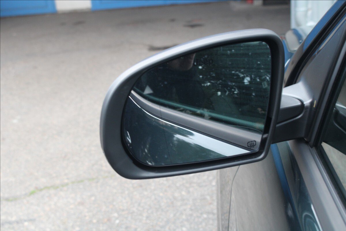 Jeep Compass SUV / Terénní 1,3 l 110 kw