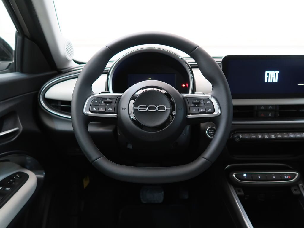 Fiat 600 Hatchback 1,2 l 100 kw