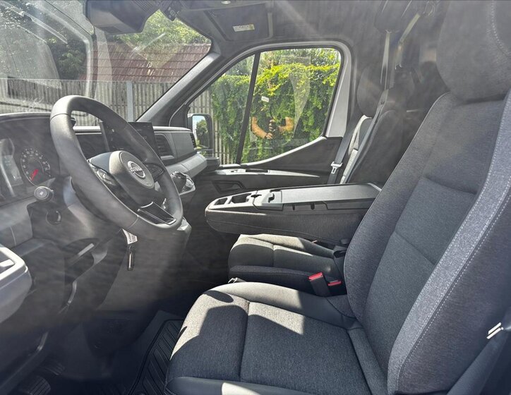 Nissan Interstar Ostatní 2,0 l 110 kw