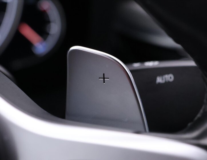 BMW Řada 5 Sedan / Limuzína 3,0 l 250 kw