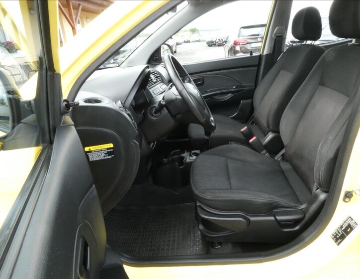 KIA Picanto Hatchback 1,1 l 48 kw