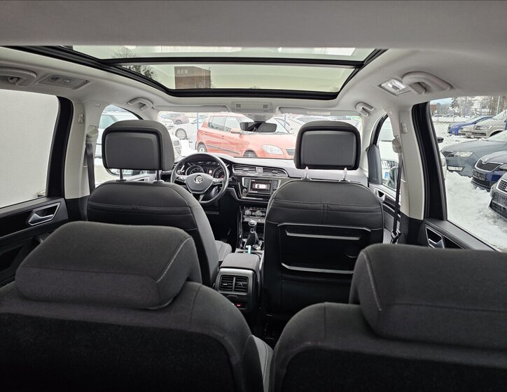 Volkswagen Touran 32