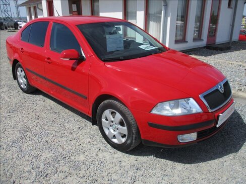 Škoda Octavia Sedan / Limuzína 1,6 l 75 kw