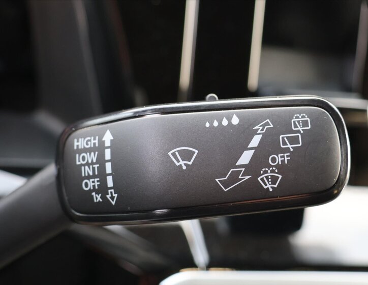 Volkswagen Multivan Kombi 1,4 l 110 kw